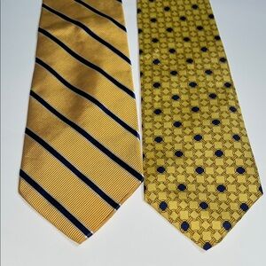 Brooks Brothers Yellow and Navy silk Ties Set